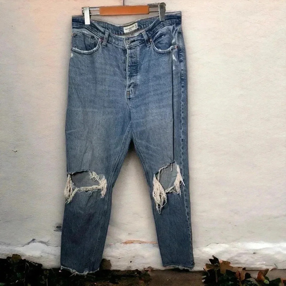 Abercrombie the dad high rise  denim distressed jeans 30 - Picture 1 of 6